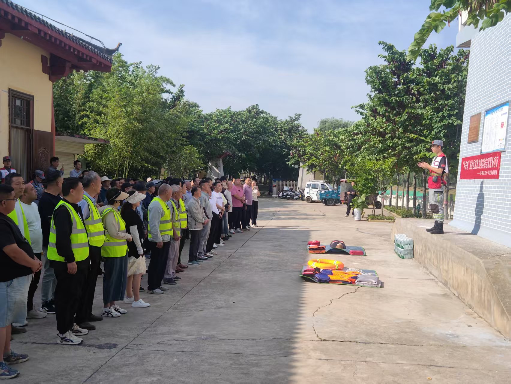 许昌市河湖事务中心开展中心城区河湖水系水上应急救援专项培训